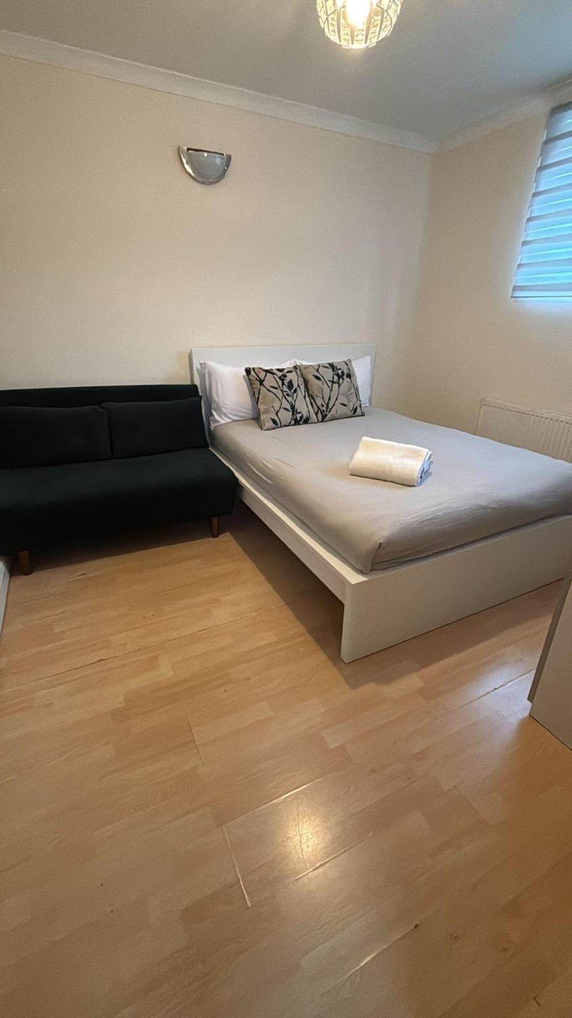 Entire 3 Bedroom Home - Minutes To Emirates Stadium! Londres Extérieur photo